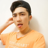 干净帅气男生QQ头像