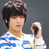 干净帅气男生QQ头像