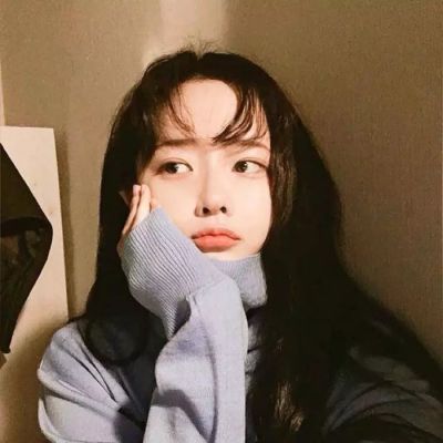 气质超凡的qq女生头像