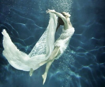 对爱情失望的伤感个性签名