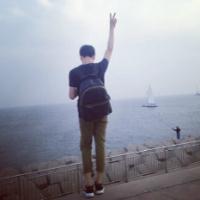 男生孤独背影头像