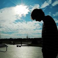 男生孤独背影头像