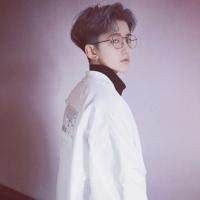 qq简约男生头像