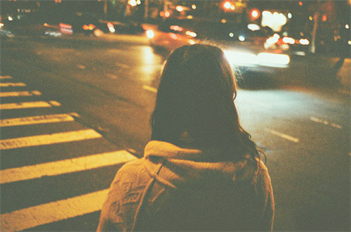 最新生活伤感扣扣签名