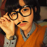 搞怪可爱头像女生