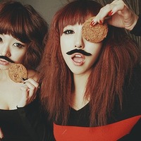 搞怪可爱头像女生