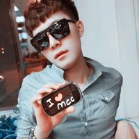 阿宝色男生头像