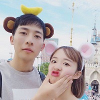 一人一张的非主流情侣头像