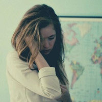 欧美穿衬衫的女生头像