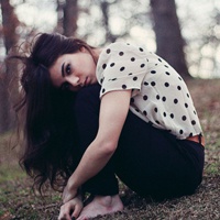 欧美穿衬衫的女生头像