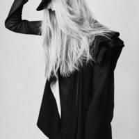 欧美穿衬衫的女生头像