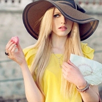 欧美穿衬衫的女生头像