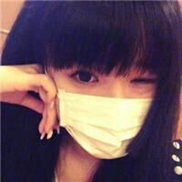 戴口罩的女生头像