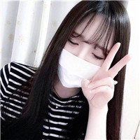戴口罩的女生头像