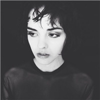 非主流女生黑白头像