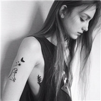 非主流女生黑白头像