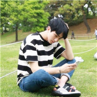 很萌很萌的头像男生