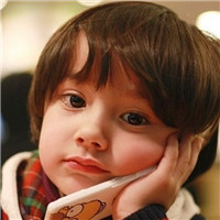 很萌很萌的头像男生