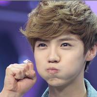 很萌很萌的头像男生