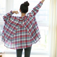 穿格子衬衣的女生头像