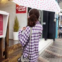 穿格子衬衣的女生头像