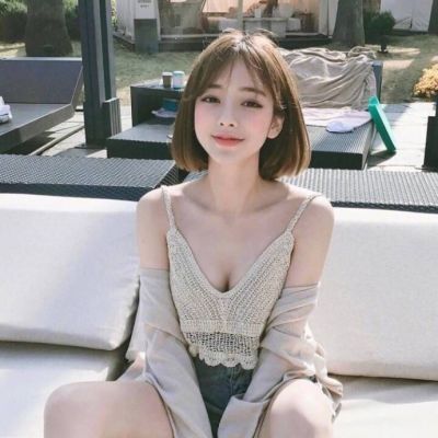 韩范短发女生头像