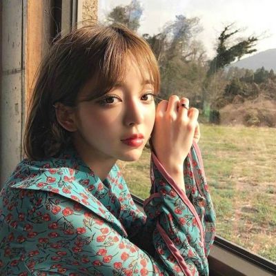 韩范短发女生头像