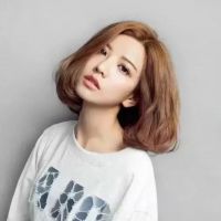 韩范短发女生头像