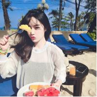 小清新捧花女生头像