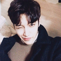 韩国中分男生头像