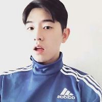 韩国中分男生头像