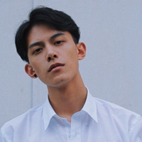 韩国中分男生头像