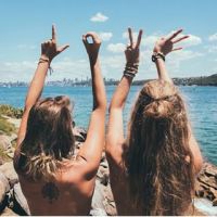 好看背影的姐妹头像一左一右