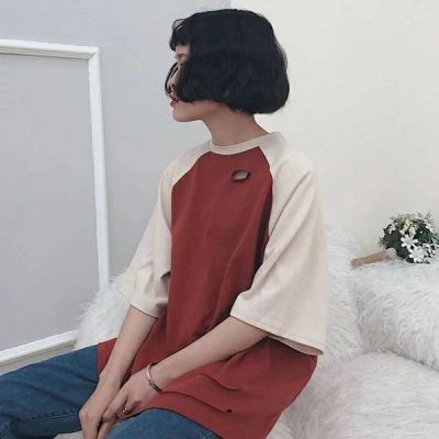 颓废情伤的短发女生头像