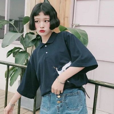 颓废情伤的短发女生头像