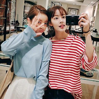 相亲相爱的两姐妹头像