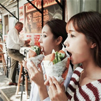 相亲相爱的两姐妹头像