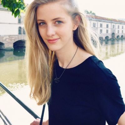 欧美头像女生半身