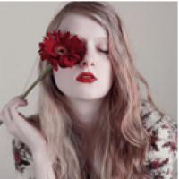 欧美头像女生半身