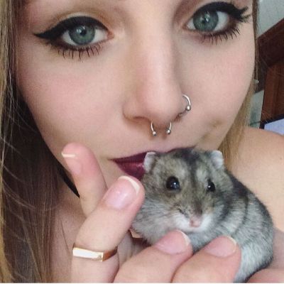 欧美头像女生半身