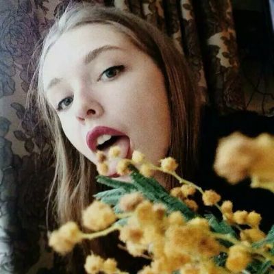 欧美头像女生半身