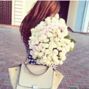 捧花的女生头像 森系女生头像捧花高清