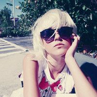 欧美头像女生短发时尚