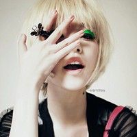 欧美头像女生短发时尚