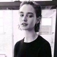 欧美头像女生短发时尚