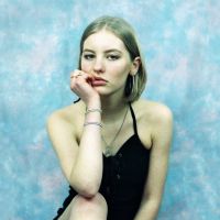 欧美头像女生短发时尚