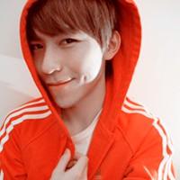 阿宝色男生qq头像