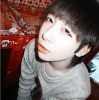 阿宝色男生qq头像