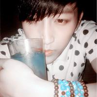 阿宝色男生qq头像