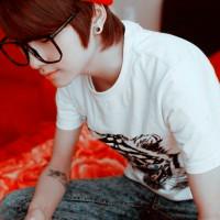 阿宝色男生qq头像